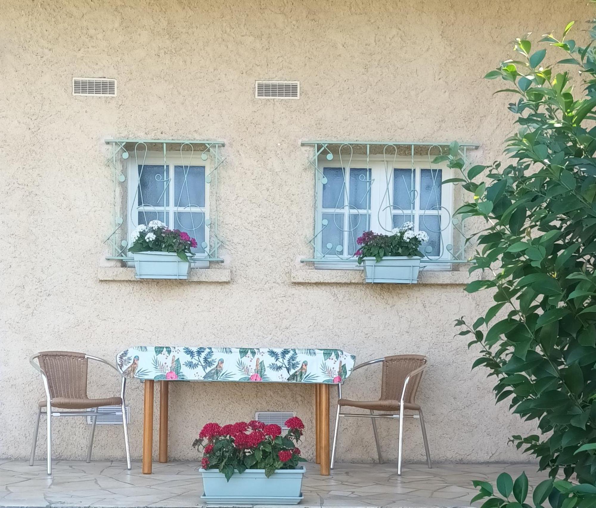 Gentil Coquelicot Daire Mirepoix  Dış mekan fotoğraf
